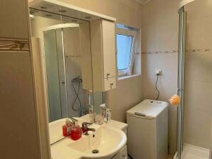 Apartment Luka - One Bedroom Apartment with Balcony and Sea View - Zaboric - image1