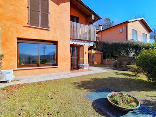 Maison de vacances Luino Enregistrement extérieur 2