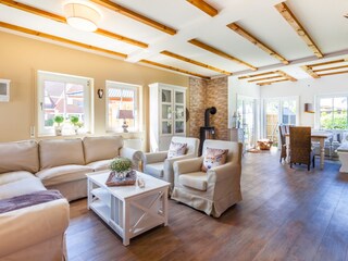 Großzügiges Wohnzimmer