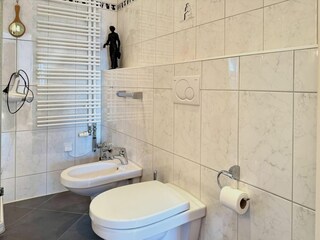 WC mit Bidet