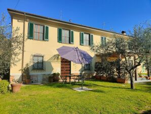 Vakantiehuis Casa La Pergola in Camaiore - Camaiore - image1