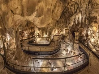 Vakantiepark Saint-Pons-la-Calm Omgeving 35