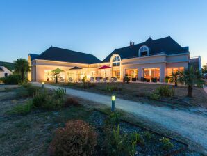 Holiday park Holiday Home with garden and terrace - Cheillé - image1