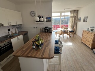 Küche und Essbereich