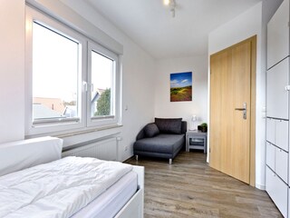 2. Schlafzimmer