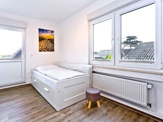 2. Schlafzimmer