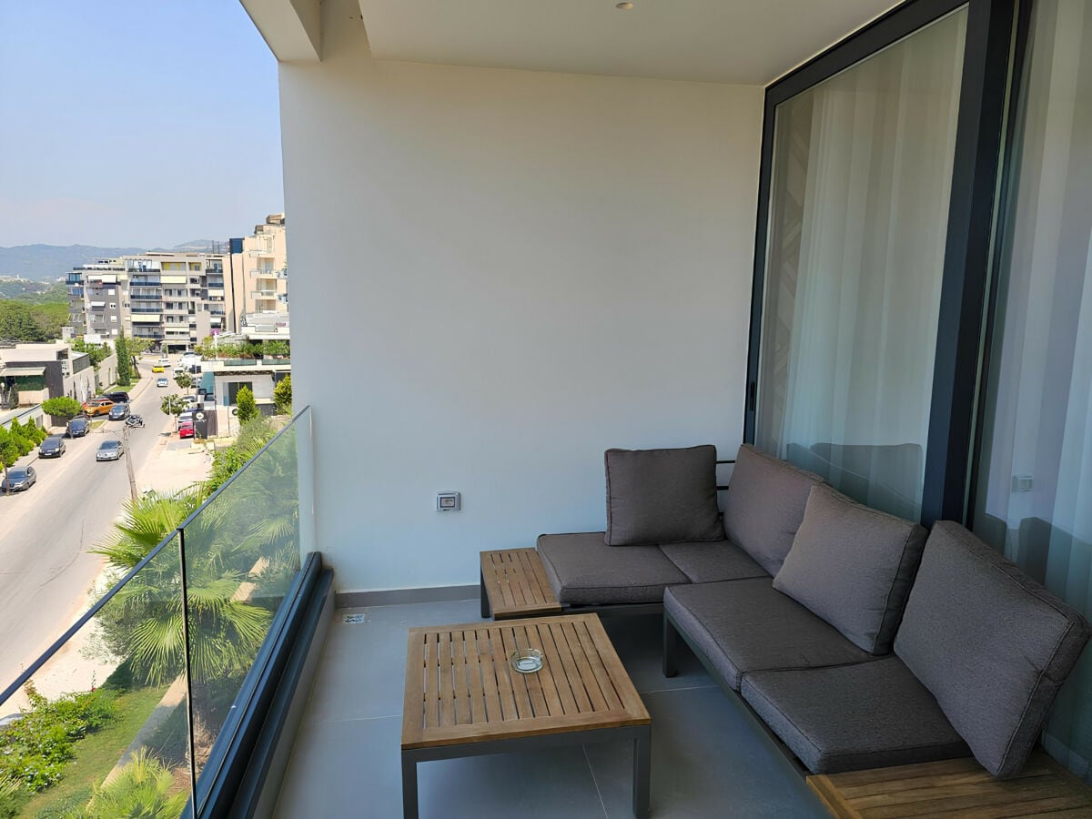 Apartment Vlora Outdoor Recording 1