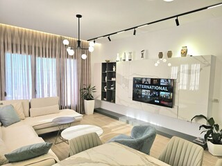 Villa Vlora Features 13