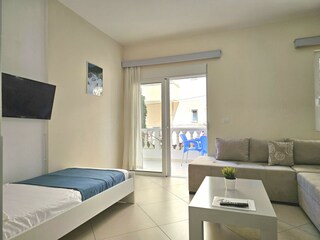 Apartment Saranda  13