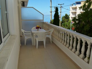 Apartment Saranda Environment 13