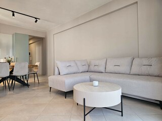 Apartment Saranda  13