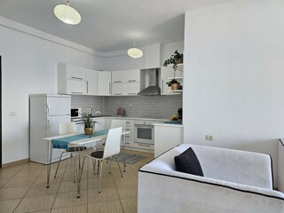 Apartment Saranda  13