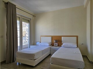 Apartment Saranda  12