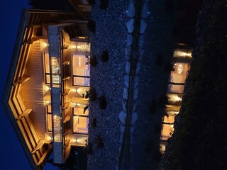 Winterabend(c)Alpenchalets Oberlaiming_Foto B.Fais