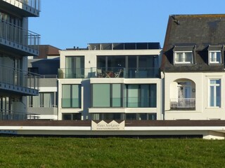 Sonnenseite / Außenansicht von der Kaiserstraße