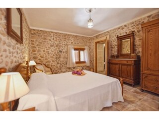 Cottage Búger Features 20