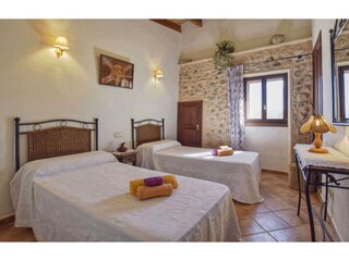 Casale Búger Caratteristiche 35