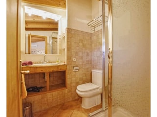 Cottage Búger Features 37