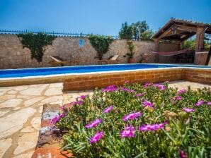 Apartments Andre Poreč - Two Bedroom Apartment with Terrace and Pool (Andre) - Nova Vas - image1
