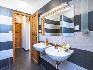 Villa Jesenice bei Prag Ausstattung 19
