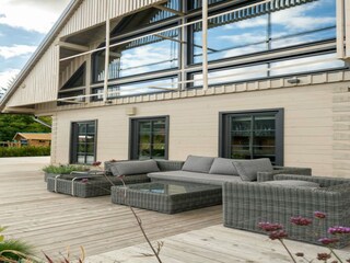 Villa Pernink Outdoor Recording 12