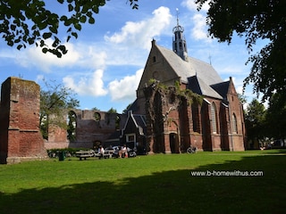Ruïnekirche in Bergen Zentrum