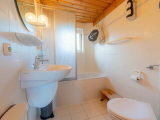 3. Badezimmer (EG, ID 432)