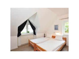 2. Schlafzimmer