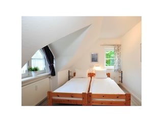 2. Schlafzimmer