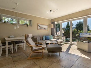 Wohnzimmer mit Dünen-Terrasse