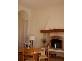 Aurelia living room