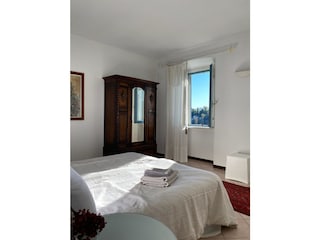 Karolina bedroom