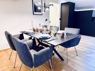 Dining room table set
