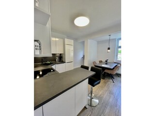 Küche mit einem Essbereich