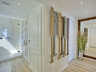 Flur und Duschbad Nr. 1