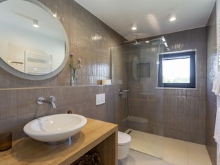 Badezimmer 2