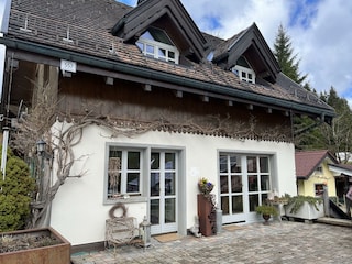 Haus im April