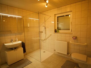 Dusche+WC2