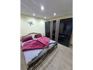 Schlafzimmer1