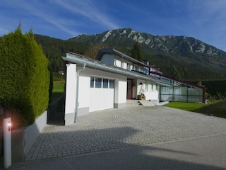 Villa Aigner mit Bergblick