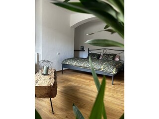 Großes Schlafzimmer