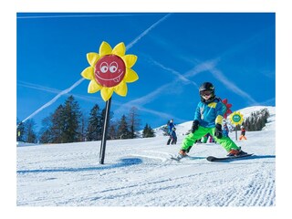 Kinder beim Skifahren in Achenkirch am Achensee_1