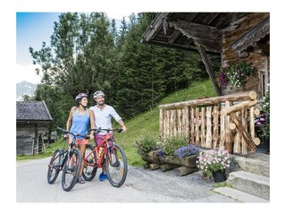 Mit den E-Bikes im Naturpark Karwendel unterwegs