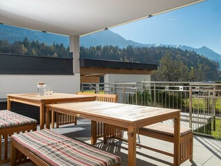 Firm21_FewoSchw.245-min