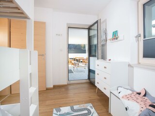 Firm21_FewoSchw.488-min