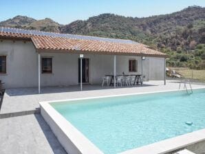 Elegante Villa mit Pool am Fuße des Ätna - Gaggi - image1