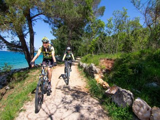 Vakantiepark Njivice Omgeving 39