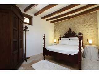 Cottage Búger Features 20