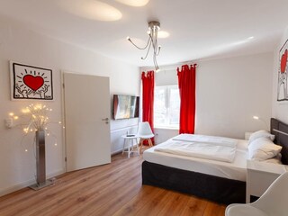 Schlafzimmer 2