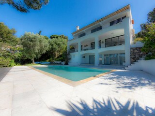 Villa Les Issambres  33